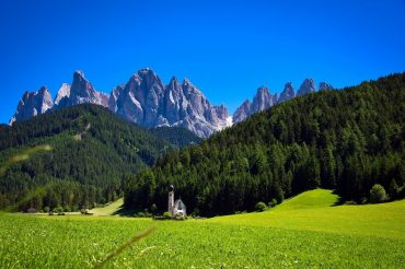 val-di-funes-3010021_1920 val-di-funes-3010021_1920